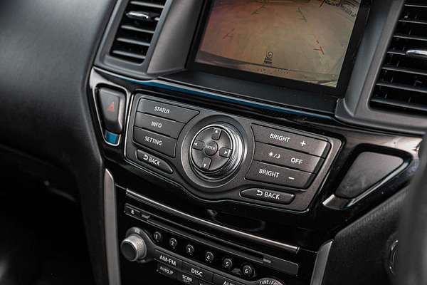 2016 Nissan Pathfinder ST R52