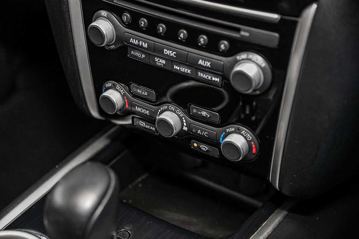 2016 Nissan Pathfinder ST R52