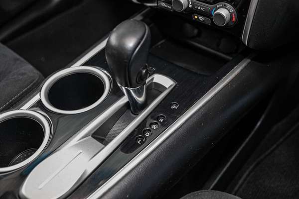 2016 Nissan Pathfinder ST R52