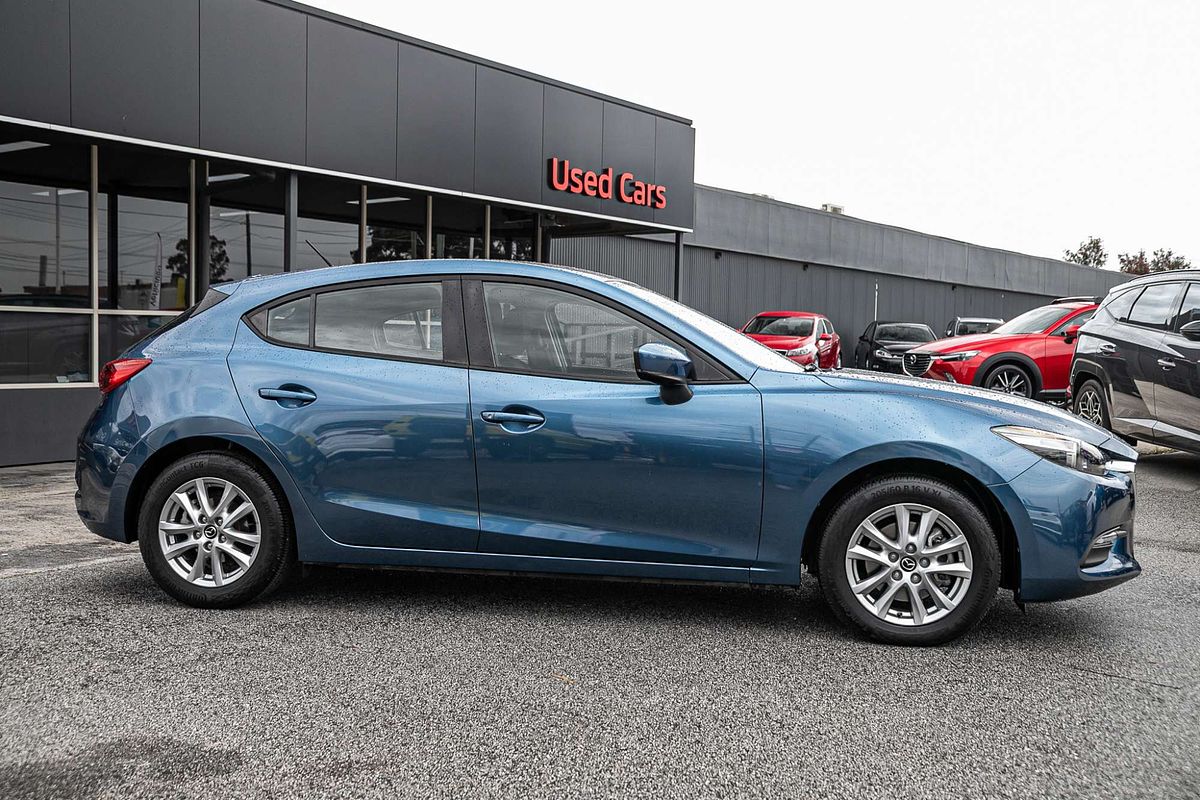 2017 Mazda 3 Neo BN Series