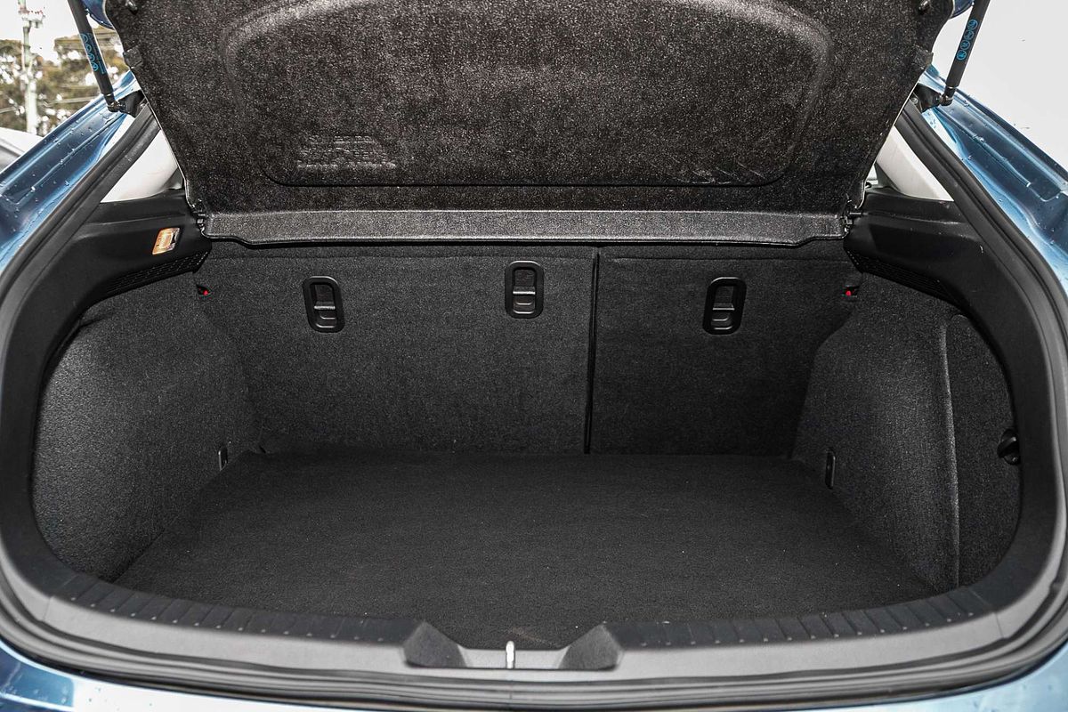 2017 Mazda 3 Neo BN Series