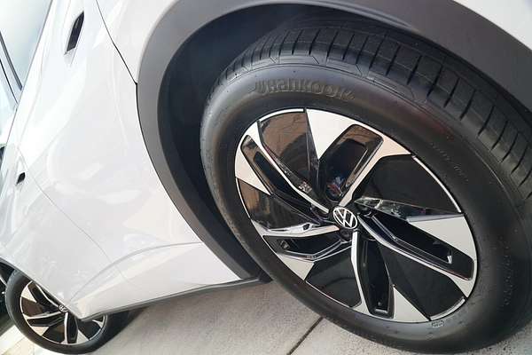 2025 Volkswagen ID.5 Pro E2