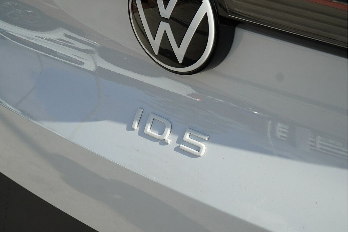 2025 Volkswagen ID.5 Pro E2