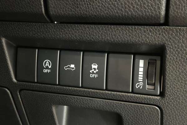 2025 Isuzu D-MAX X-TERRAIN 4X4