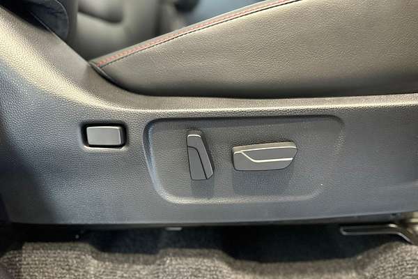 2025 Isuzu D-MAX X-TERRAIN 4X4