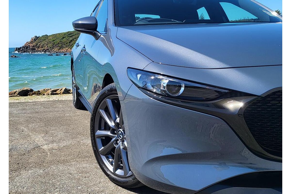 MAZDA3 R 6AUTO HATCH G20 EVOLVE - LESS THAN PURE PRICING !!!! MAZDA3 R 6AUTO HATCH G20 EVOLVE - LESS THAN PURE PRICING !!!!