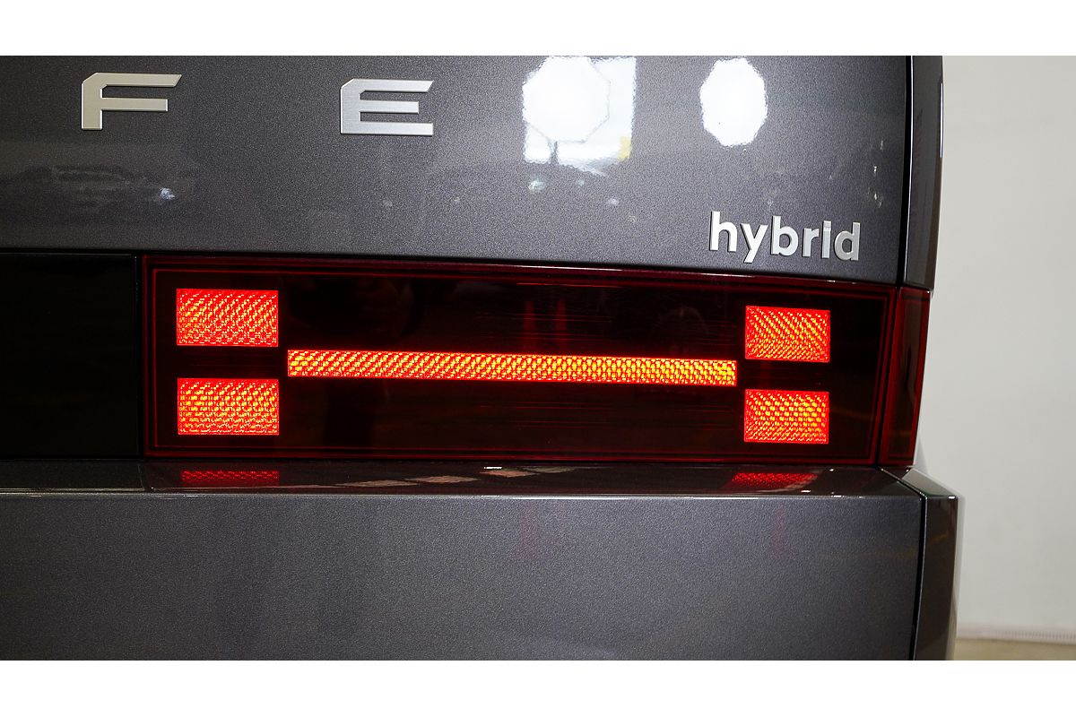 2024 Hyundai Santa Fe Hybrid Elite MX5.V1