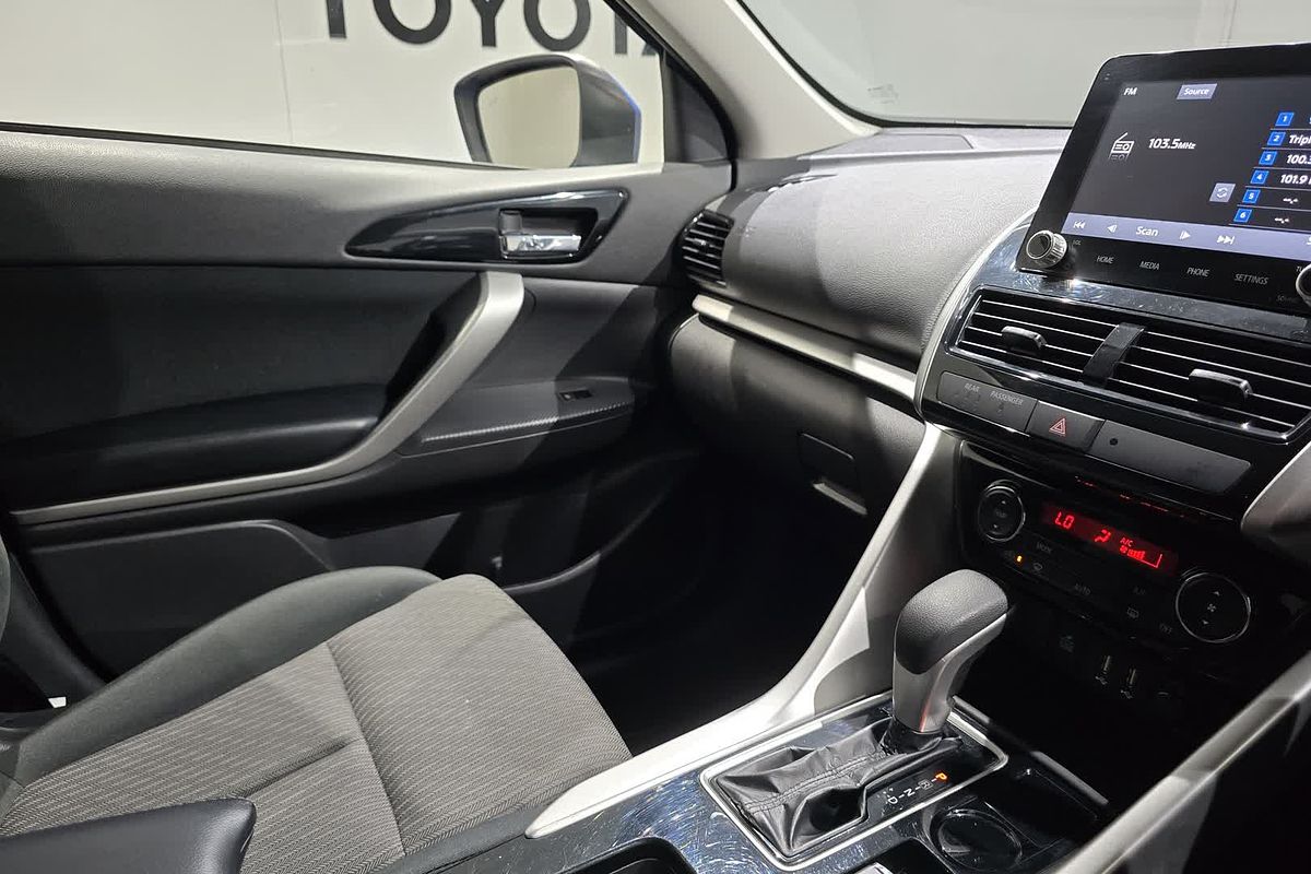 2023 Mitsubishi Eclipse Cross LS YB