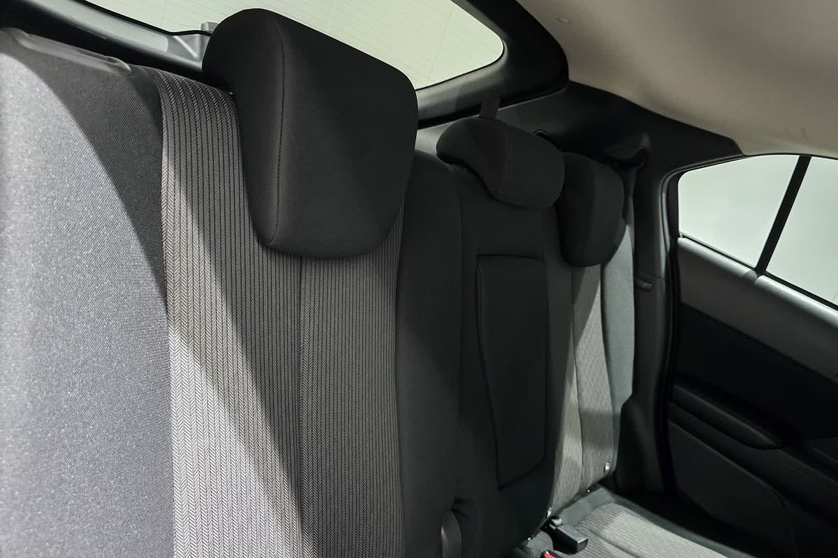 2023 Mitsubishi Eclipse Cross LS YB