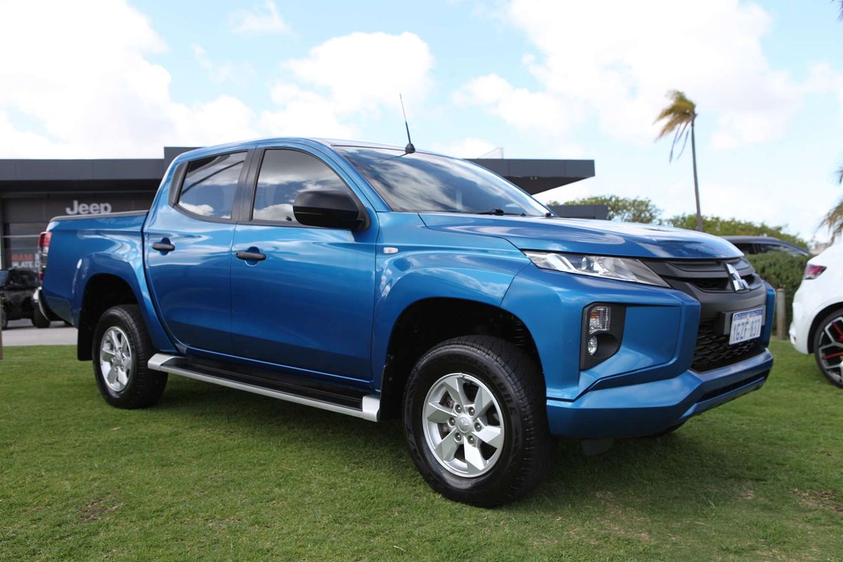 2019 Mitsubishi Triton GLX+ MR 4X4