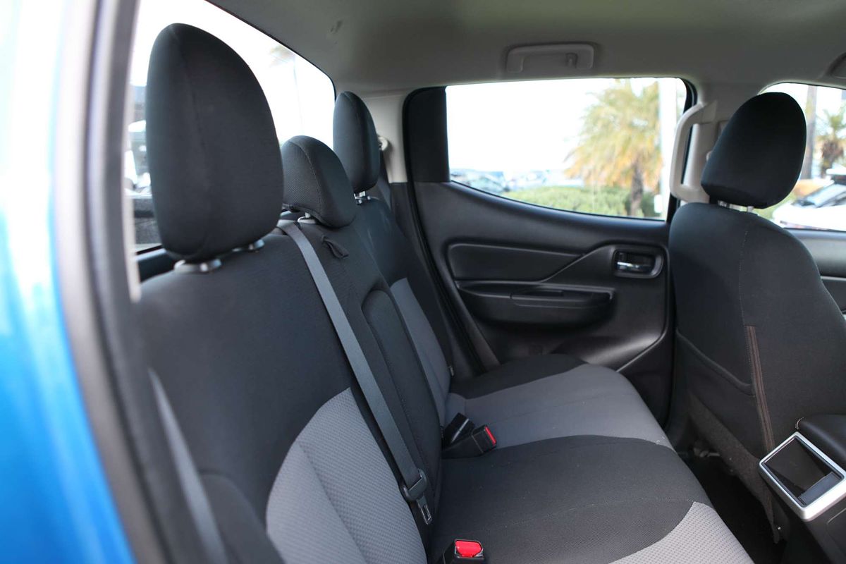 2019 Mitsubishi Triton GLX+ MR 4X4