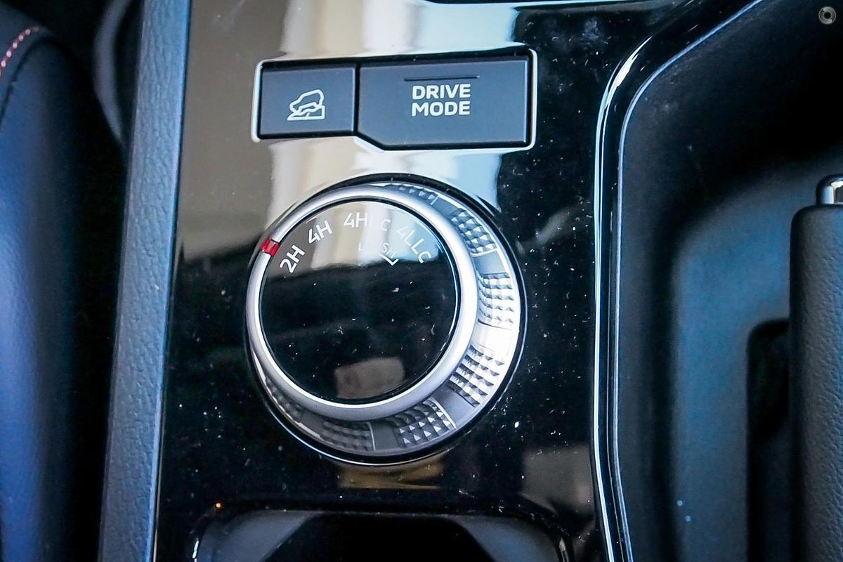 2025 Mitsubishi Triton GSR MV 4X4