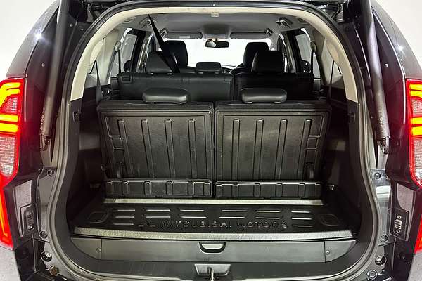 2023 Mitsubishi Pajero Sport GSR QF