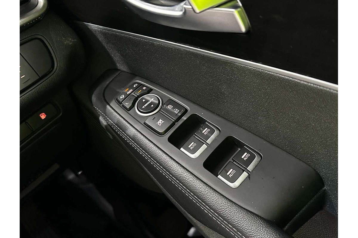 2018 Kia Sorento Si UM