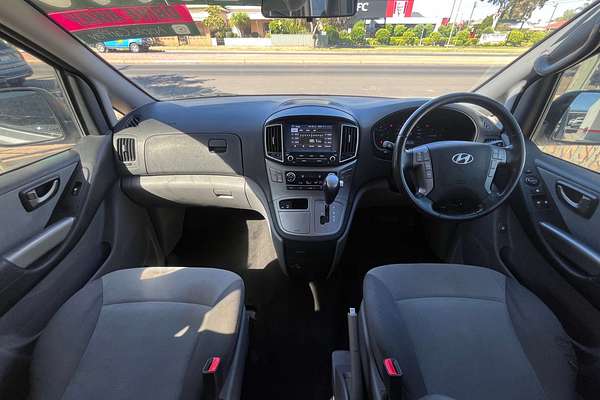 2016 Hyundai iMax TQ3-W Series II