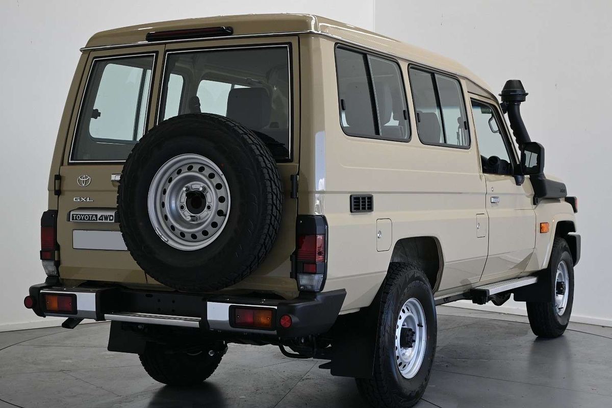 2025 Toyota Landcruiser GXL