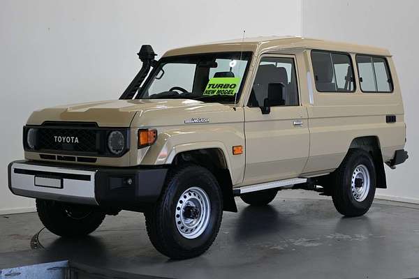 2025 Toyota Landcruiser GXL