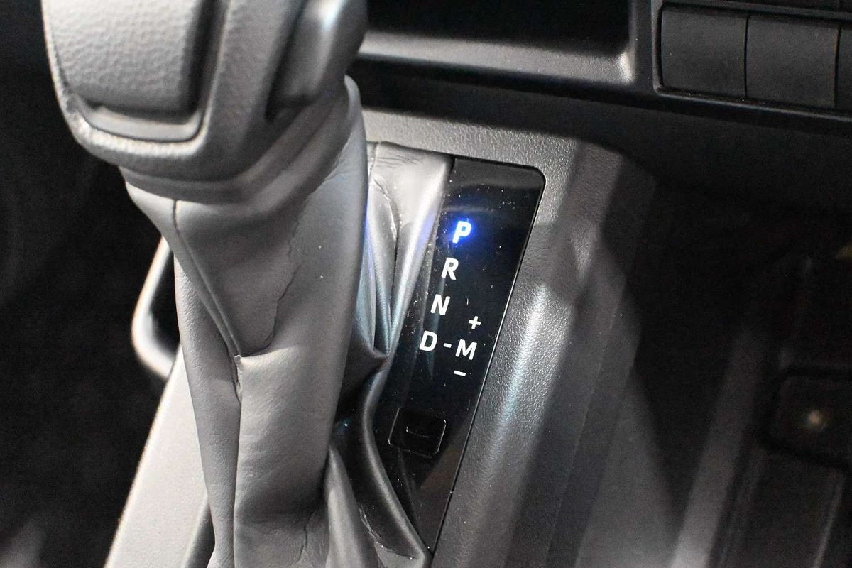 2025 Toyota Landcruiser GXL