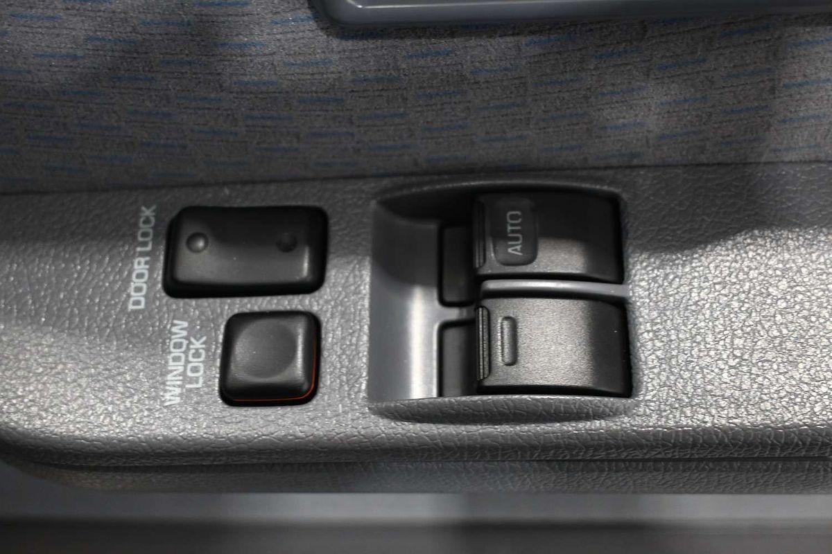 2025 Toyota Landcruiser GXL