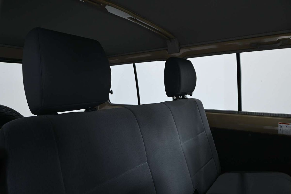 2025 Toyota Landcruiser GXL