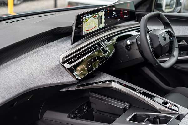 2025 Peugeot 3008 Allure Hybrid P64