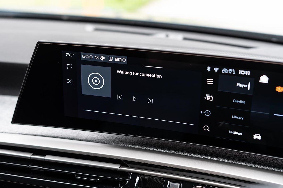 2025 Peugeot 3008 Allure Hybrid P64