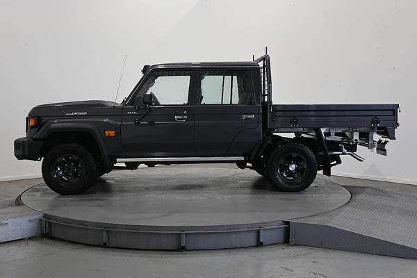 2025 Toyota Landcruiser GXL VDJL79R