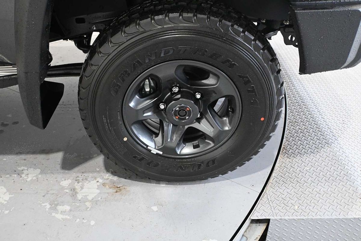 2025 Toyota Landcruiser GXL VDJL79R