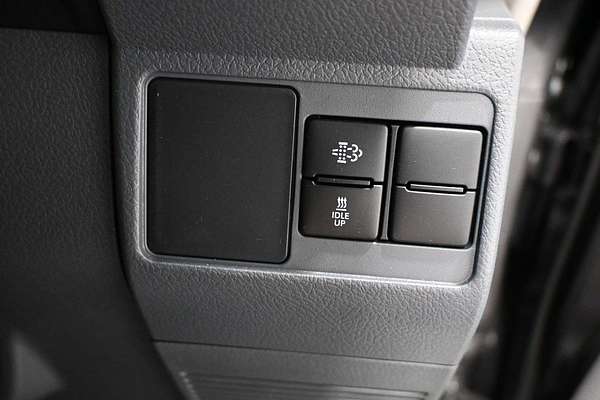 2025 Toyota Landcruiser GXL VDJL79R