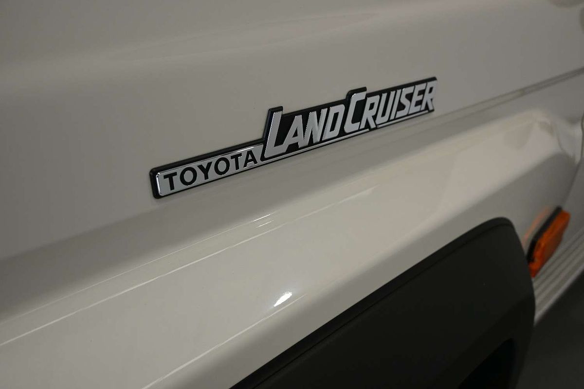 2025 Toyota Landcruiser GXL VDJL79R 4X4