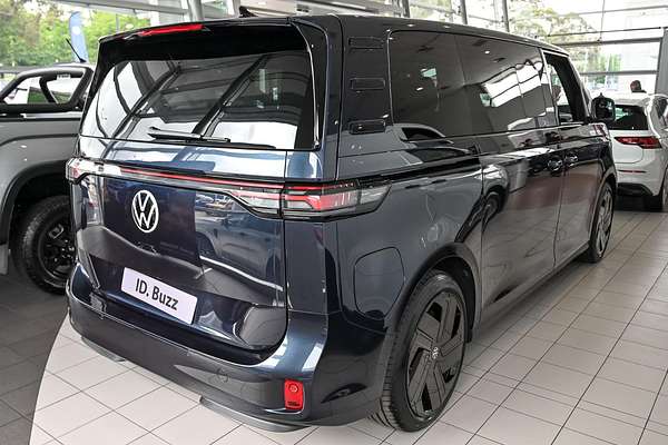 2025 Volkswagen ID. Buzz GTX EB LWB