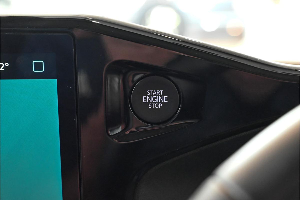 2025 Volkswagen Transporter TDI 125kW NSN LWB Low Roof