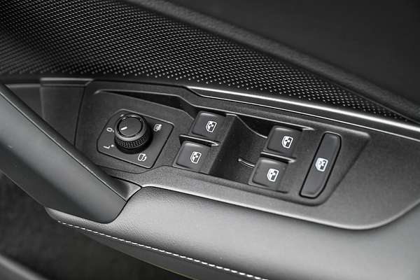 2025 Volkswagen Tayron 150TSI Life R4