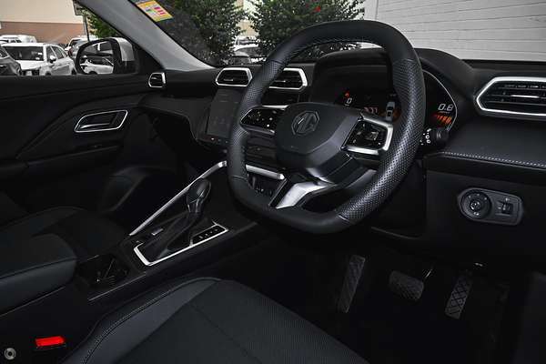 2025 MG ZS Essence ZS32