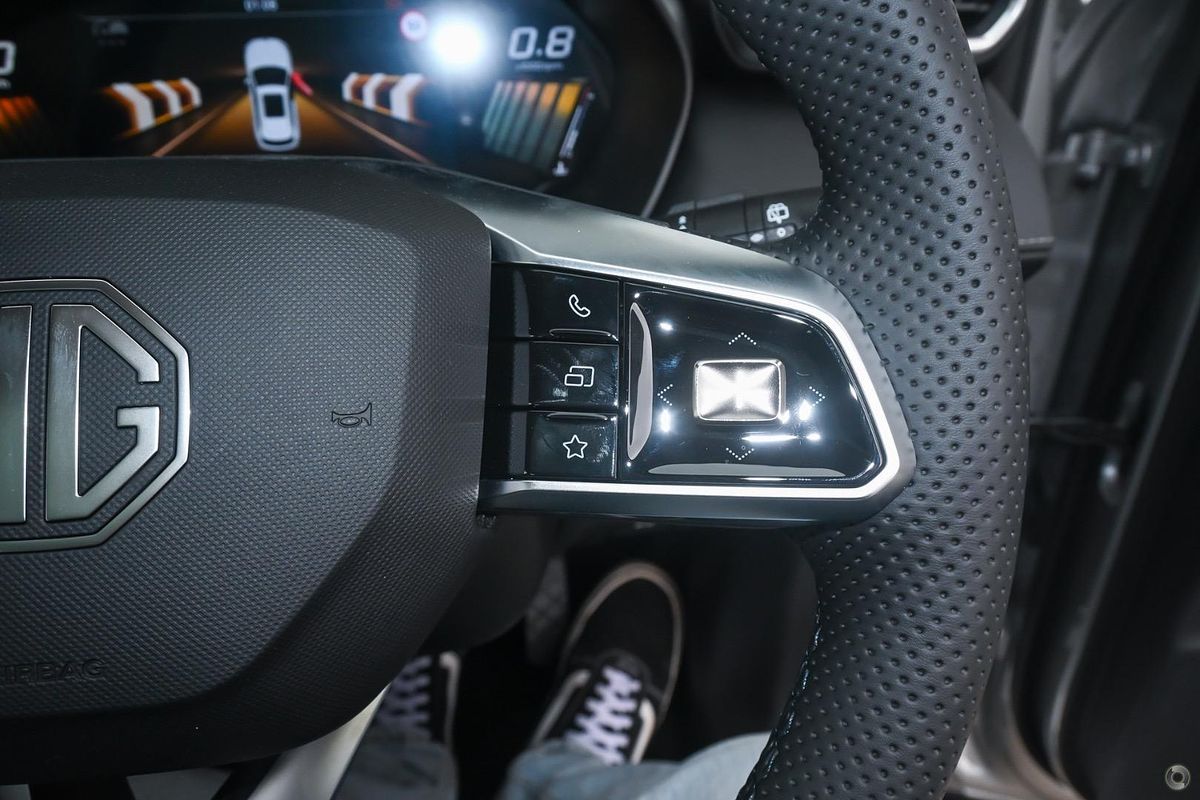 2025 MG ZS Essence ZS32