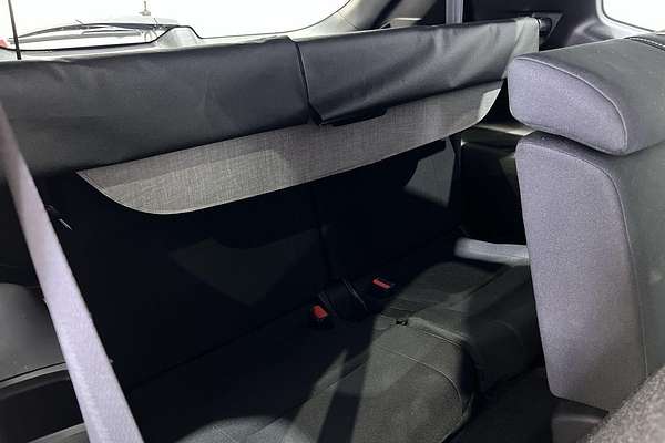 2024 Mitsubishi Outlander LS ZM