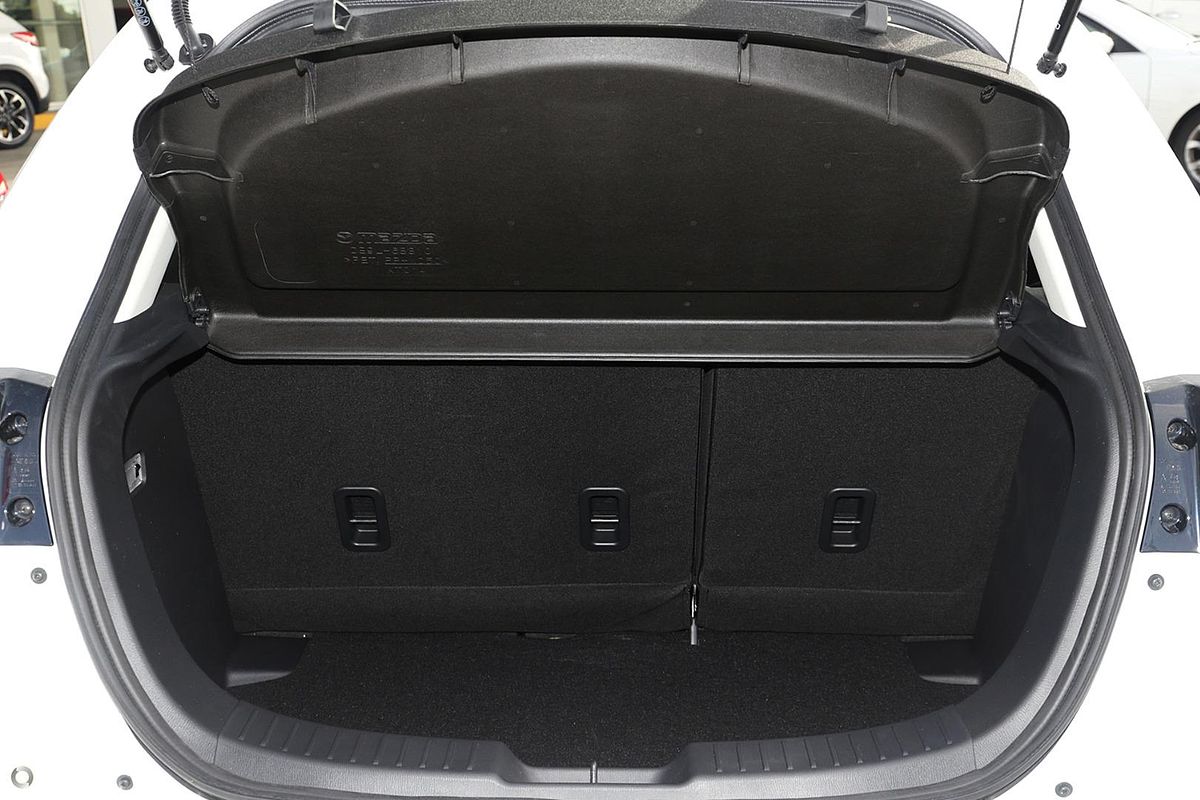 2016 Mazda 2 Maxx DJ Series