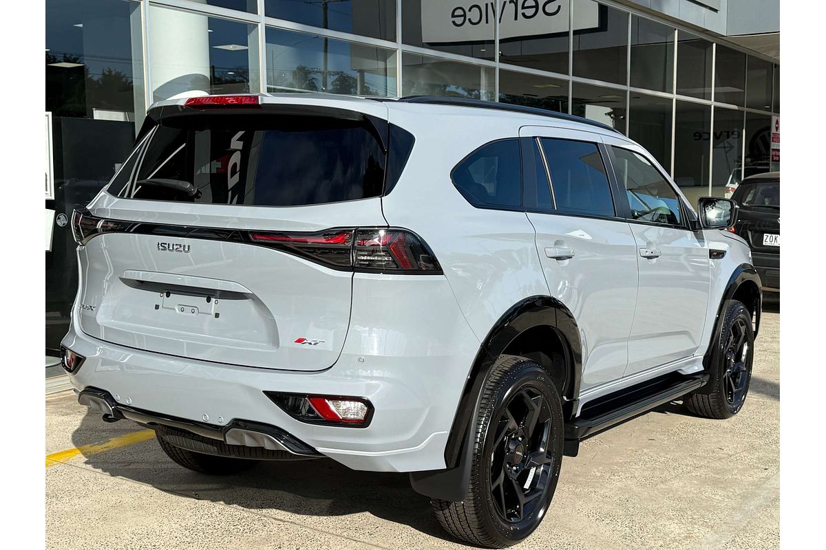 2025 Isuzu MU-X X-TERRAIN