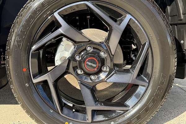 2025 Isuzu MU-X X-TERRAIN