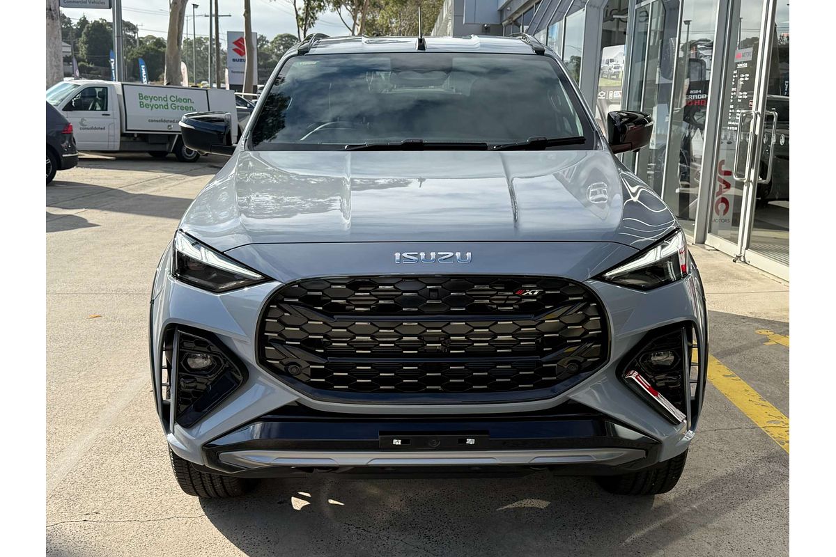 2025 Isuzu MU-X X-TERRAIN
