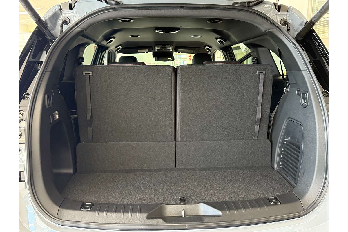 2025 Isuzu MU-X X-TERRAIN