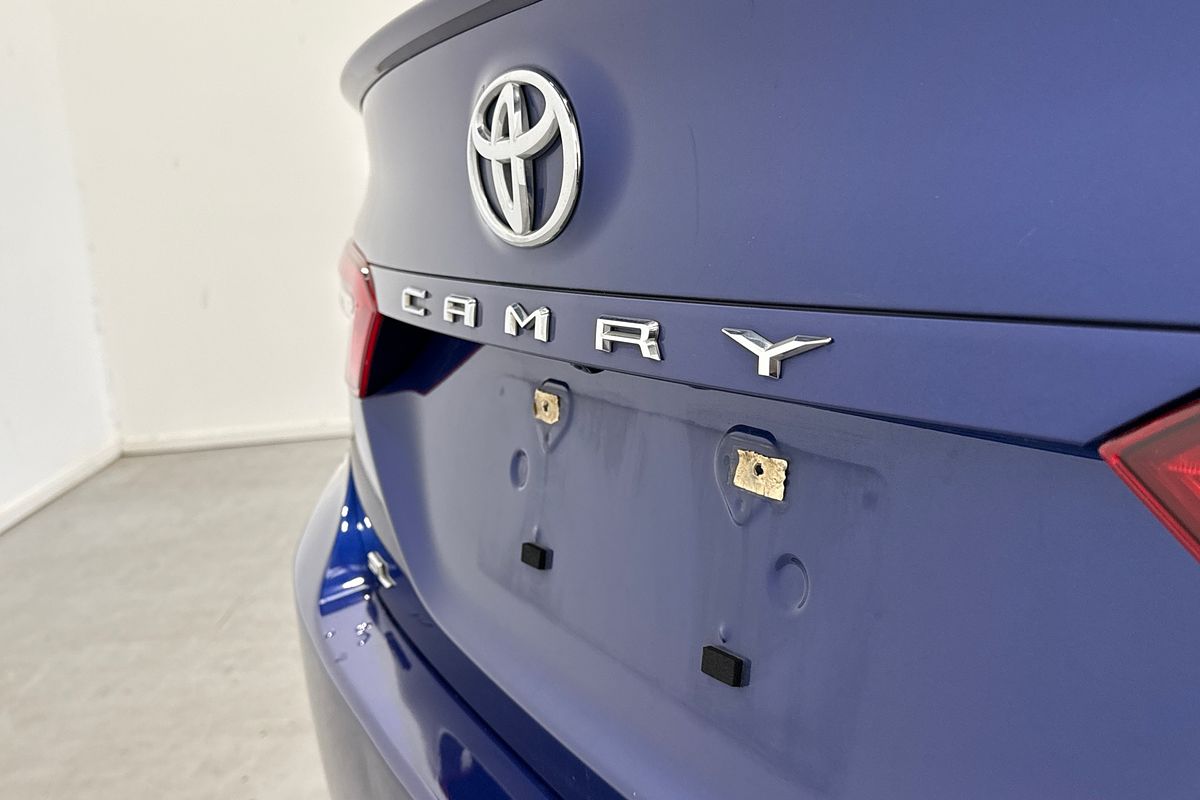 2018 Toyota Camry SL ASV70R