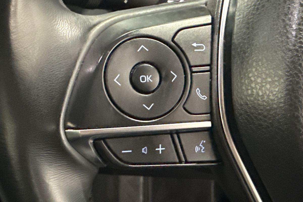 2018 Toyota Camry SL ASV70R