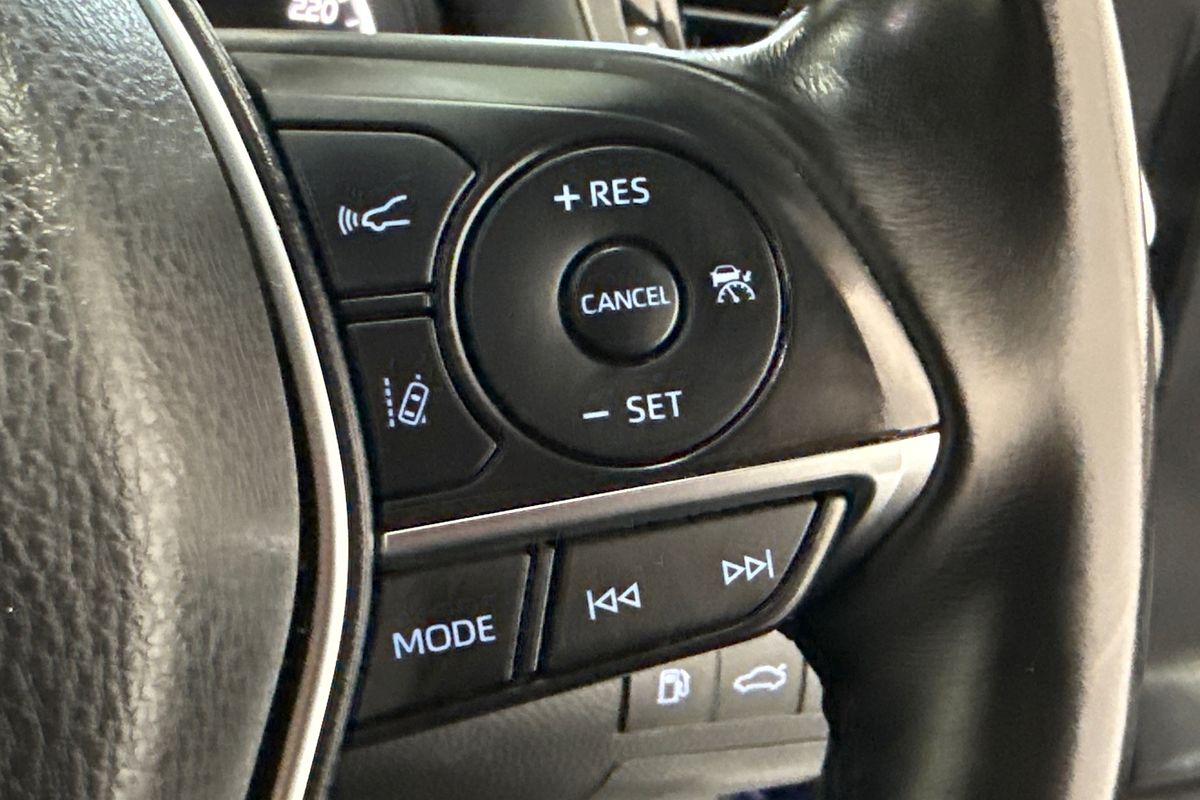 2018 Toyota Camry SL ASV70R