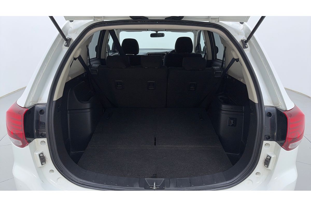 2017 Mitsubishi Outlander LS Safety Pack ZK