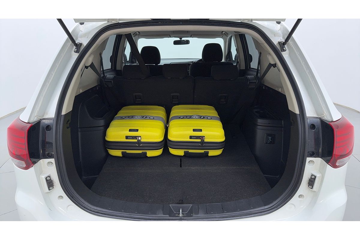 2017 Mitsubishi Outlander LS Safety Pack ZK