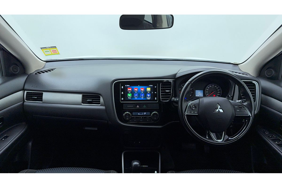 2017 Mitsubishi Outlander LS Safety Pack ZK