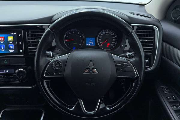 2017 Mitsubishi Outlander LS Safety Pack ZK