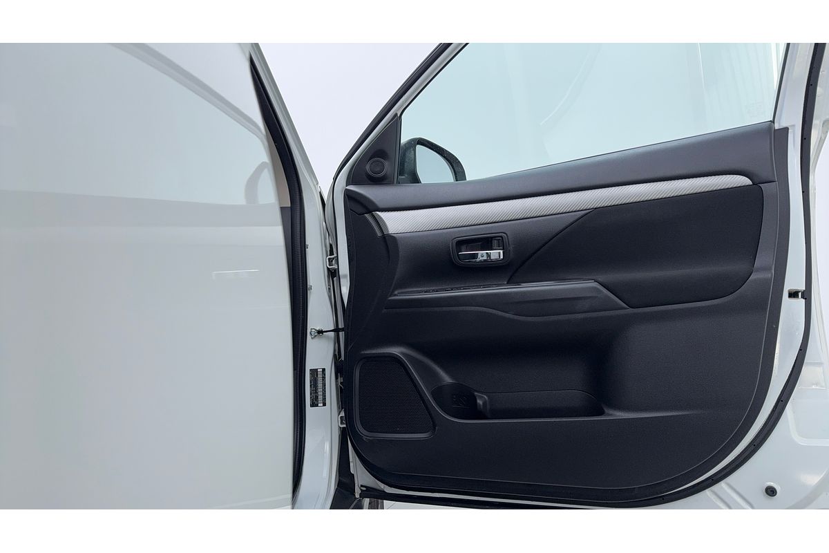 2017 Mitsubishi Outlander LS Safety Pack ZK