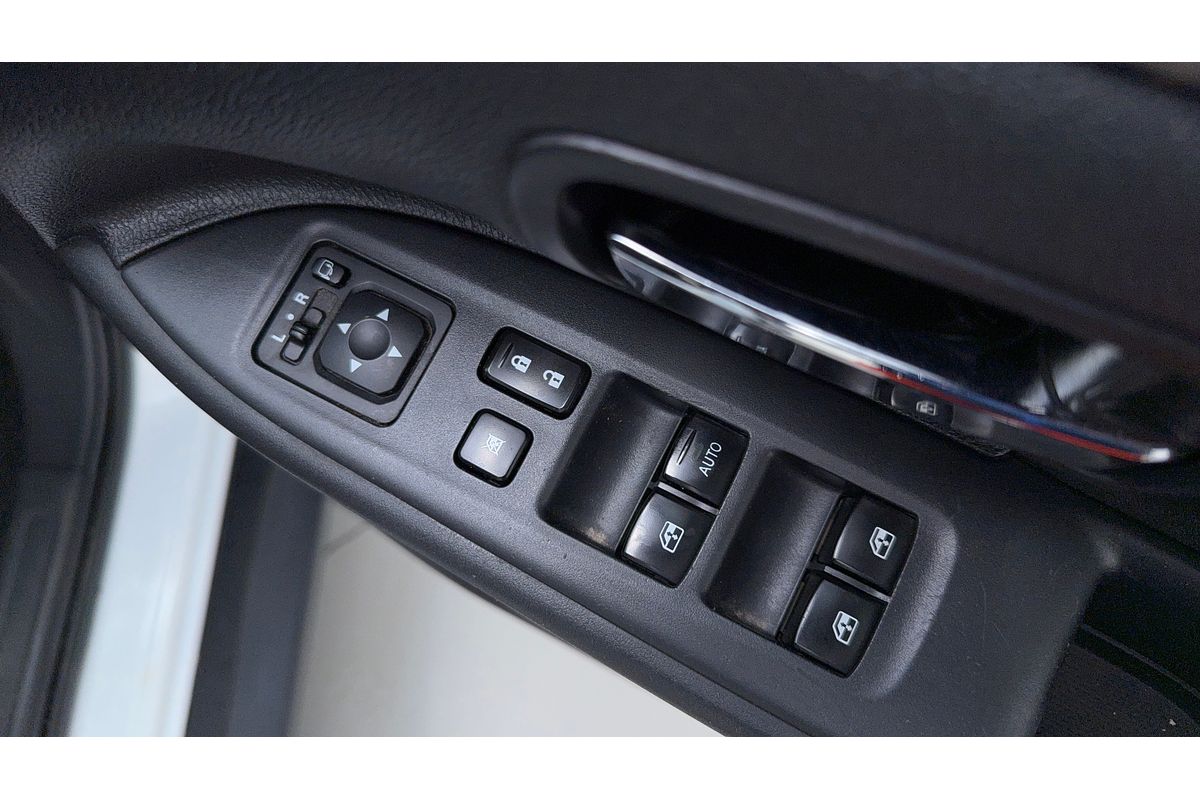 2017 Mitsubishi Outlander LS Safety Pack ZK